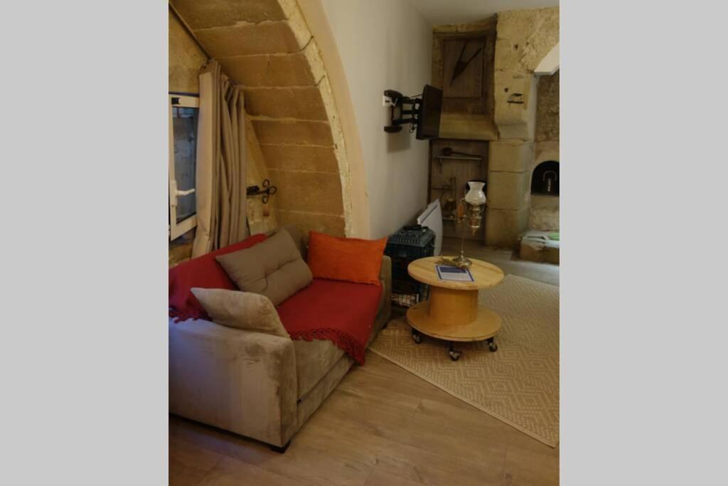 La Chaumiere, Centre Historique, Fibre, Ess, Rez-De-Chaussee, Bedinshop Romans-sur-Isere Exterior photo